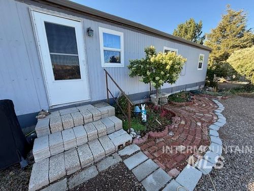 23 E 5th Ave, Glenns Ferry, ID, 83623-5077 | Card Image