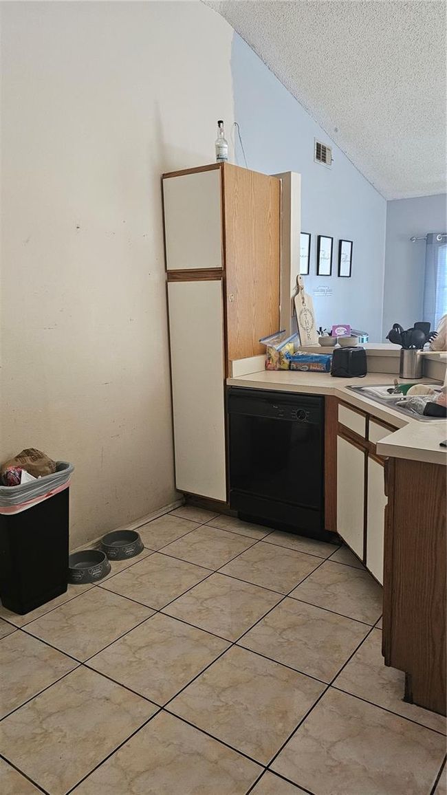 7532 Pine Fork Dr, House other with 3 bedrooms, 2 bathrooms and null parking in ORLANDO FL | Image 7