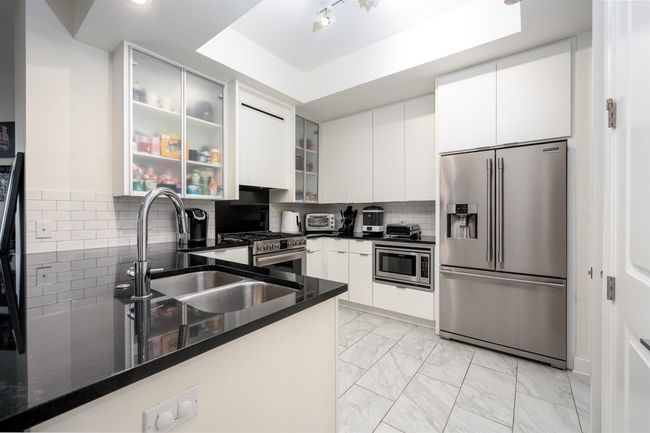 APT-904 - 717 S Riverside Dr, Condo with 1 bedrooms, 2 bathrooms and null parking in Memphis TN | Image 7