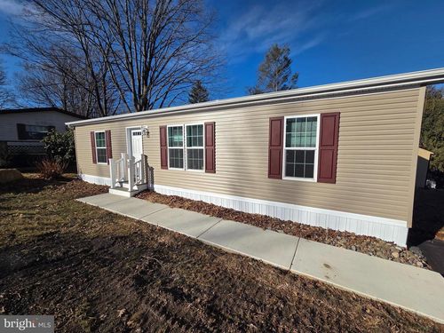 10 Woodedge Dr, QUAKERTOWN, PA, 18951 | Card Image