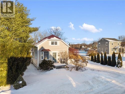 34 Manse St, Miramichi, NB, E1N4H1 | Card Image