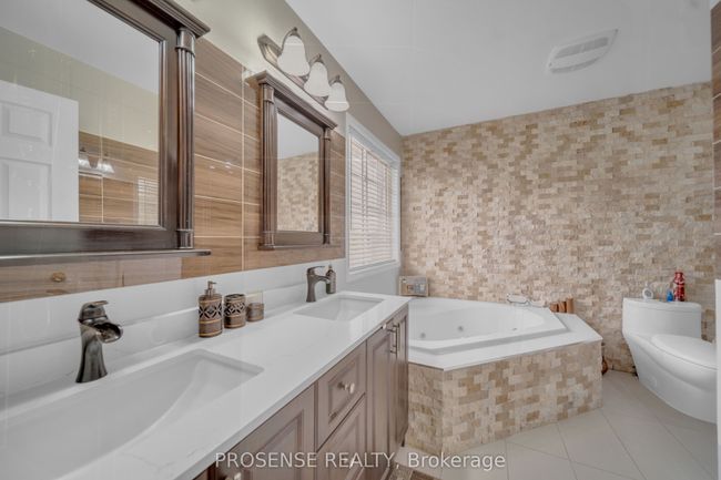 147 Whitwell Dr, House other with 6 bedrooms, 4 bathrooms and 4 parking in Brampton ON | Image 26