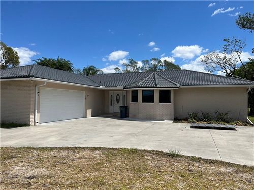 7239 Lake Dr, FORT MYERS, FL, 33908-4117 | Card Image