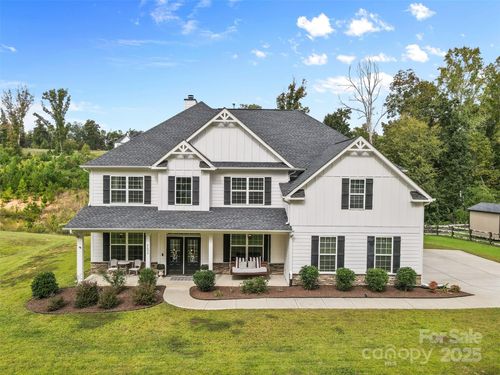 2633 Lakefront Dr, Belmont, NC, 28012-8611 | Card Image