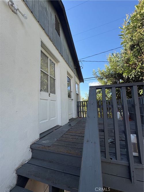 544 1st St, Fillmore, CA, 93015-1328 | Card Image