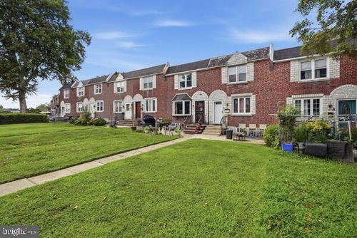 1118 Tremont Dr, GLENOLDEN, PA, 19036-1523 | Card Image