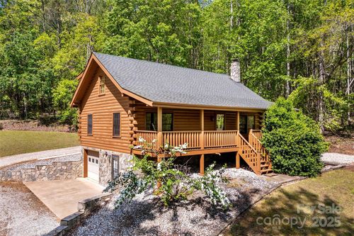 3110 Mentink Way, Nebo, NC, 28761-8886 | Card Image