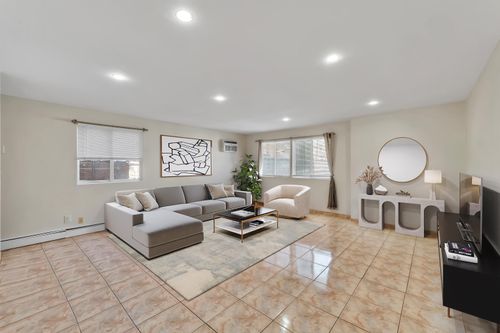 2-226 49th St, Union City, NJ, 07087-6408 | Card Image