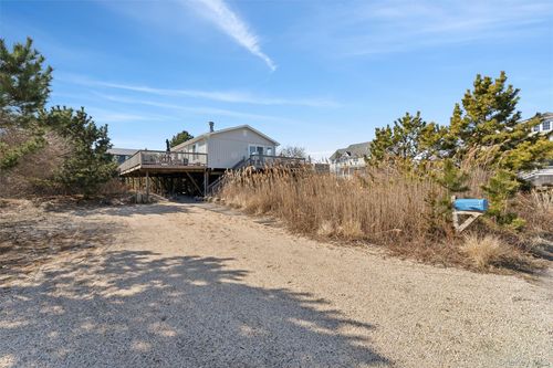7 Cove Ln, Westhampton Beach, NY, 11978-2924 | Card Image