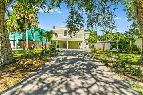 643 Calle De Peru, Sarasota, FL, 34242-1507 | Card Image