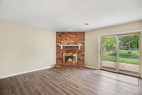 708 Red Oak Ter, Edmond, OK, 73003-5018 | Card Image