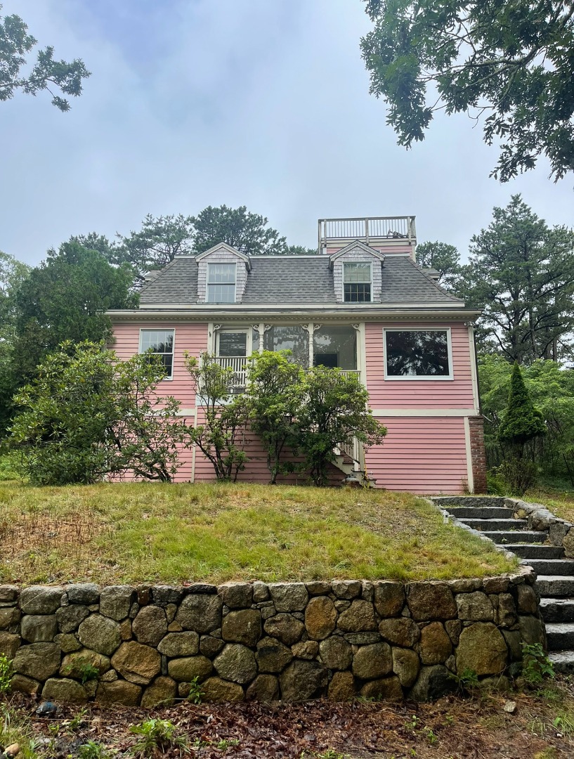 Gamba Rd, Oak Bluffs, MA 02557