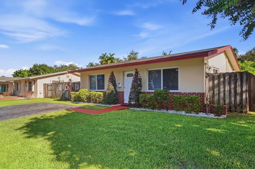 2908 Nw 48th St, Tamarac, FL, 33309-3510 | Card Image