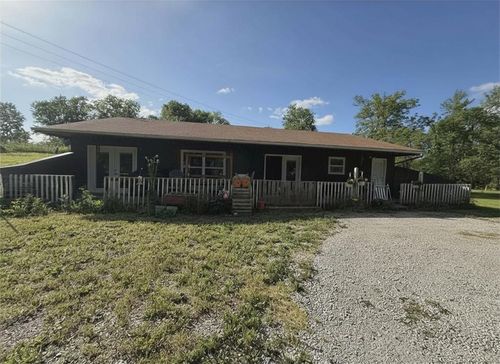 205 W Railroad St, Maysville, MO, 64469 | Card Image