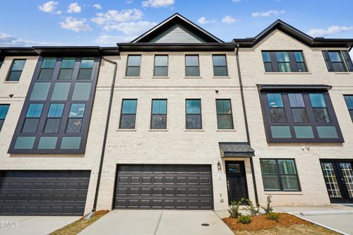 13-133 Fuquay Varina Pkwy, Fuquay Varina, NC, 27526 | Card Image