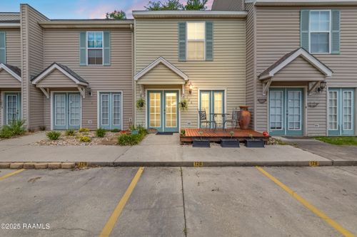 126 Judice Meadows Ln, Lafayette, LA, 70506-7079 | Card Image