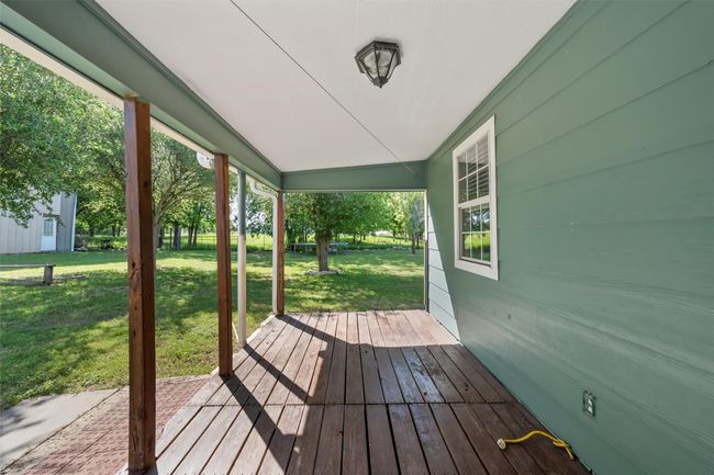 1560 Roadrunner Trl, House other with 3 bedrooms, 2 bathrooms and null parking in Riesel TX | Image 22
