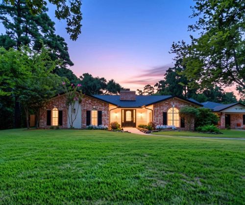 1401 Magnolia Ln, Kingwood, TX, 77339-3435 | Card Image