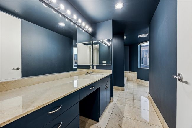 APT-401 - 901 W 9 Th St, Condo with 3 bedrooms, 2 bathrooms and null parking in Austin TX | Image 14