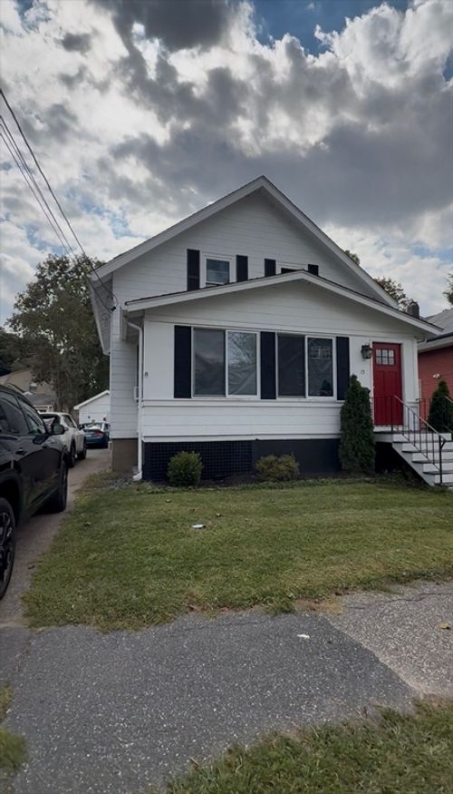 0-15 Essex St, Framingham, MA, 01702-6405 | Card Image