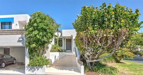 829-829 Bayport Way, Longboat Key, FL, 34228-2670 | Card Image