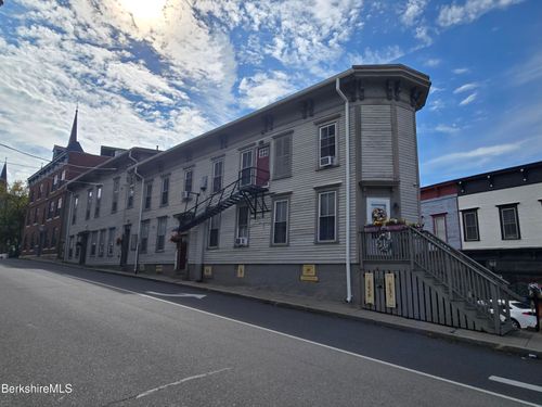 10-19 Church St, North Adams, MA, 01247 | Card Image