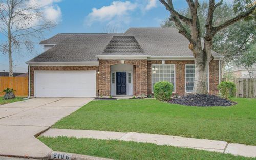 2106 Spyglass Dr, League City, TX, 77573-5849 | Card Image