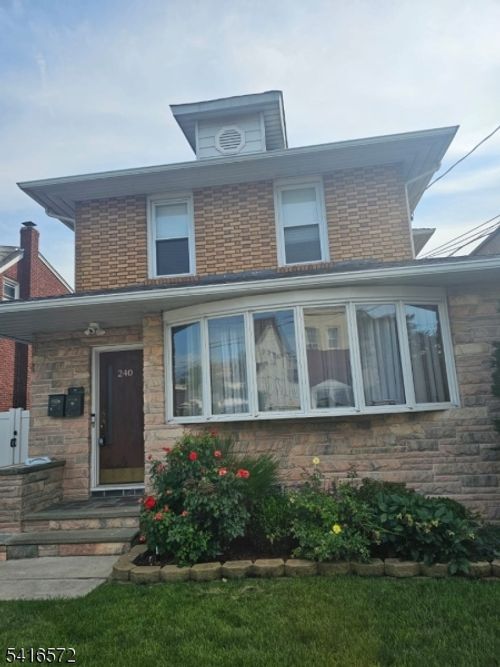 240 Copeland Ave, Lyndhurst, NJ, 07071-3000 | Card Image