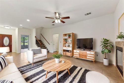 10104 Missel Thrush Dr, Austin, TX, 78750-2102 | Card Image