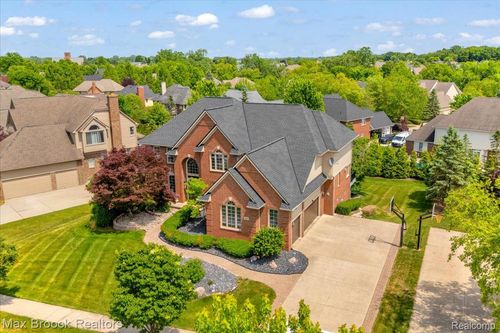 47159 Northumberland St, Novi, MI, 48374-4319 | Card Image