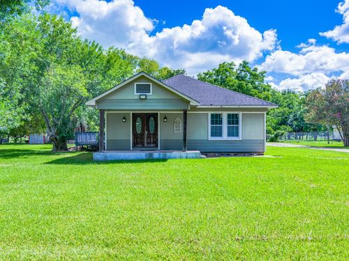 3046 County Road 529, Alvin, TX, 77511-6750 | Card Image