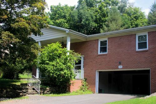 106 Sturbridge Rd, Clarks Summit, PA, 18411-1068 | Card Image