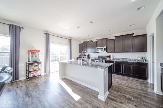 open concept kitchen | Image 11