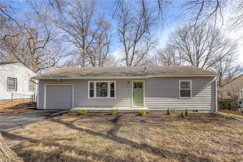 7115 Outlook St, Overland Park, KS, 66204-2156 | Card Image