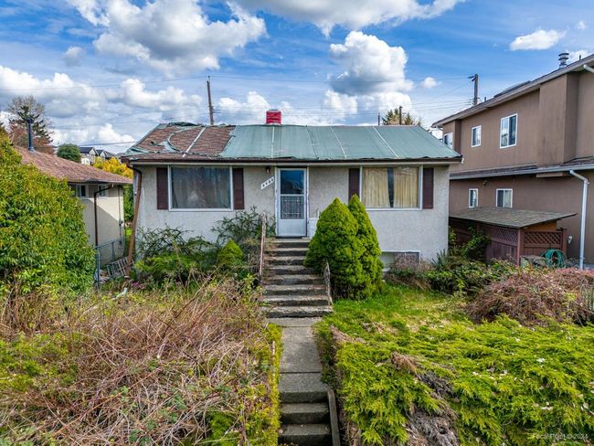 3432 Mons Drive, House other with 3 bedrooms, 2 bathrooms and null parking in Vancouver BC | Image 1