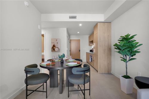 1710-11 Ne 6th St, Miami, FL, 33132 | Card Image