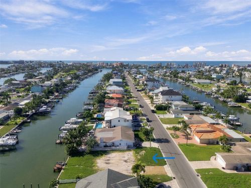 553 Crystal Dr, Madeira Beach, FL, 33708-2363 | Card Image