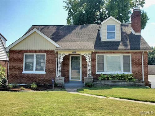 6932 Florian Ave, Normandy, MO, 63121-2711 | Card Image