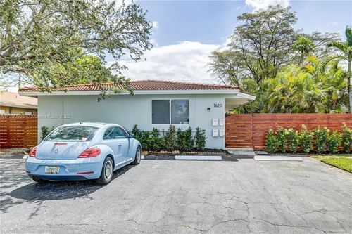 2-1620 Ne 20th Ave, Fort Lauderdale, FL, 33305-2573 | Card Image