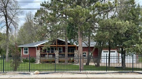 1522 Empire Road, Dickinson, ND, 58601 | Card Image