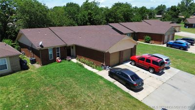 2320 S 84th East Avenue, Home with 2 bedrooms, 1 bathrooms and null parking in Tulsa OK | Image 3