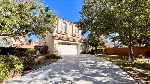 5214 Monterey Park Cir, Las Vegas, NV, 89146-6882 | Card Image