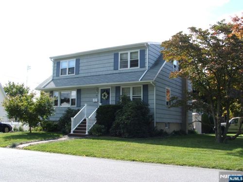 23 Park Ave, Bloomingdale, NJ, 07403-1710 | Card Image