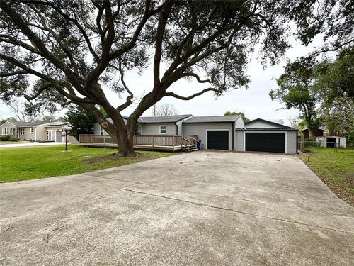 8021 White Avenue, Hitchcock, TX, 77563 | Card Image