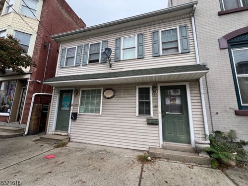 151 S Main St, Phillipsburg, NJ, 08865-2831 | Card Image