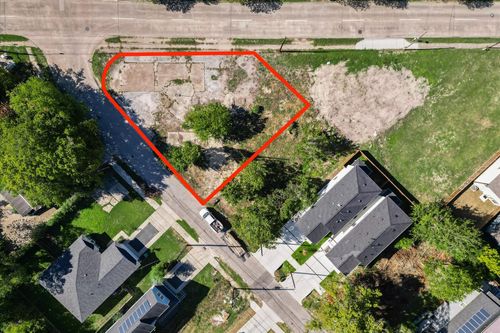 7002 W Montgomery Rd, Houston, TX, 77091-2224 | Card Image