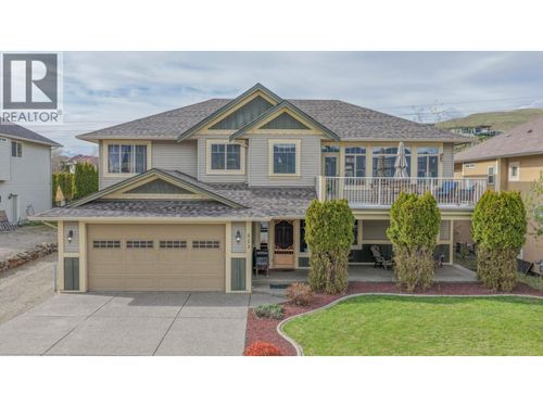 523 Middleton Way, Coldstream, BC, V1B3Z8 | Card Image