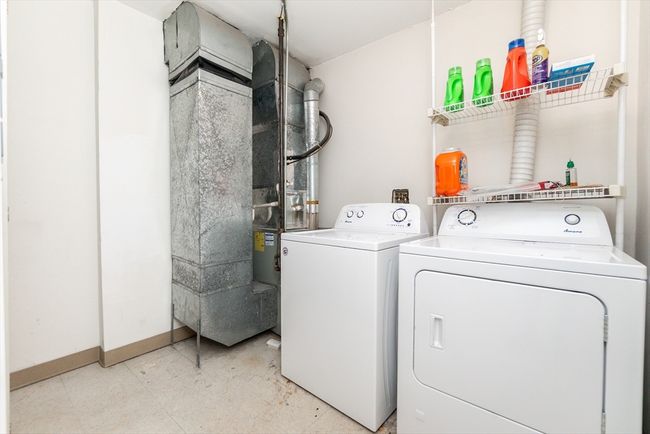 31 - 31 Henry St, House attached with 2 bedrooms, 3 bathrooms and 1 parking in Cambridge MA | Image 18