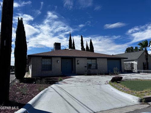 404 E Hague Rd, El Paso, TX, 79902-3302 | Card Image