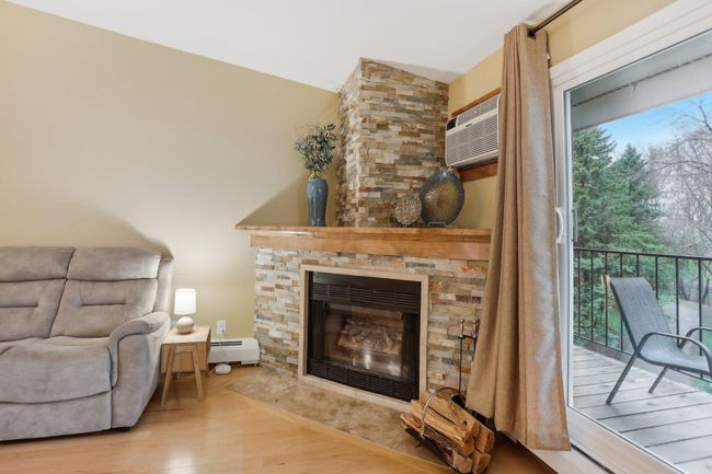 5-web-or-mls-Plymouth Blvd 318-005.jpg | Image 7